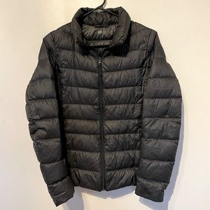 Uniqlo black lightweight down jacket